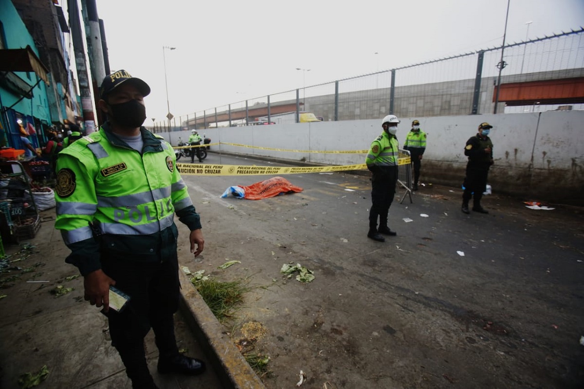 Smp Asesinan A Balazos A Sujeto Que Estaría Involucrado En Cobro De Cupos A Comerciantes De 4385