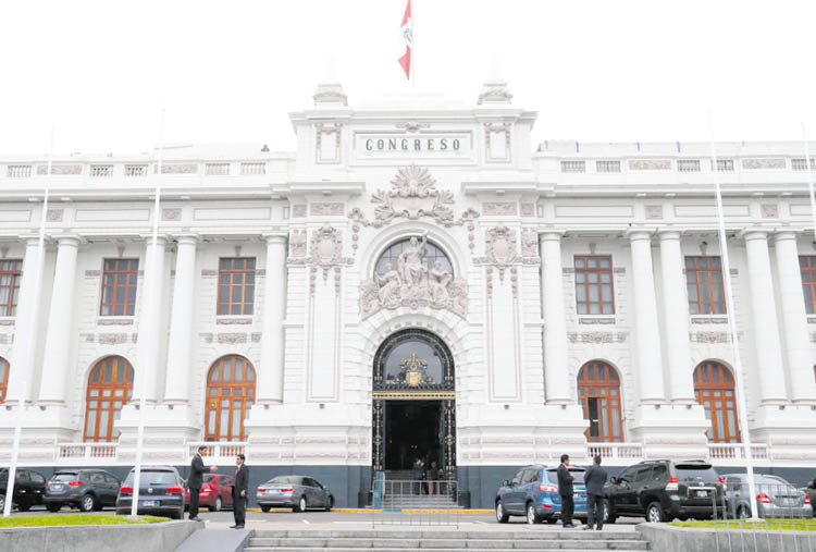 HORAS DECISIVAS. En esta semana acabarían las negociaciones. (Foto: Congreso)