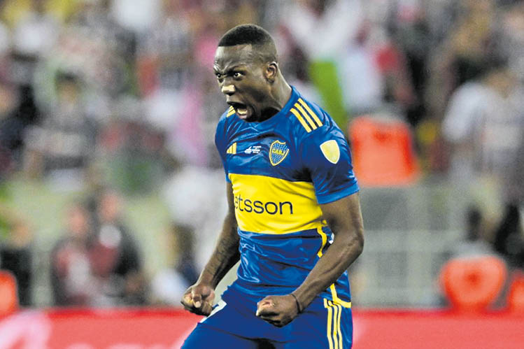 Luis Advíncula festejó así el empate de Boca Juniors en el Maracaná (Foto: @conmebol)