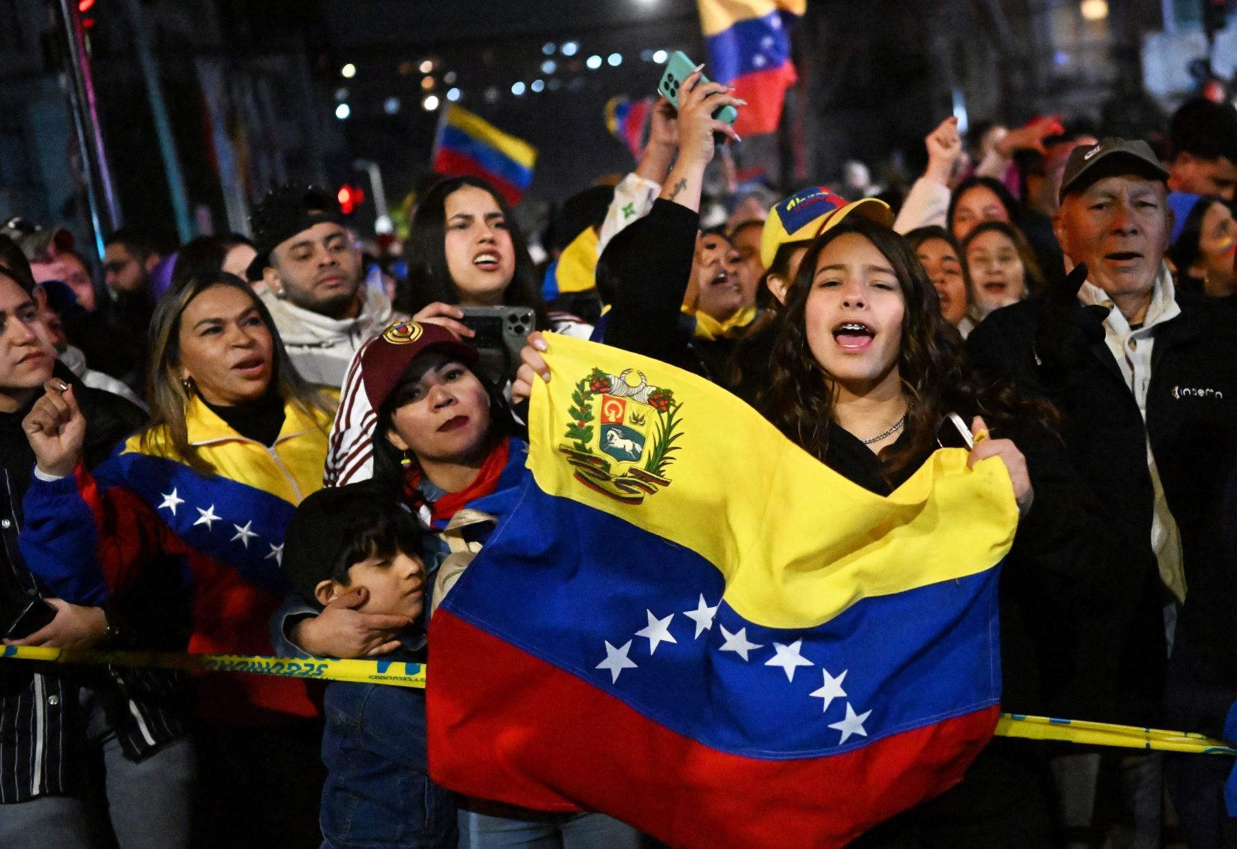 Protestas contra el gobierno de Maduro se acentúan.