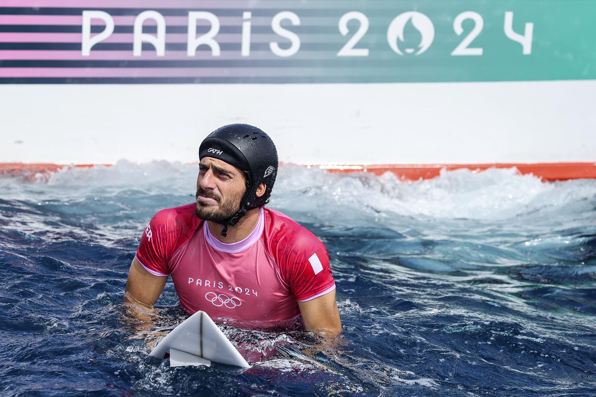 Alonso Correa surfeará en semifinales de París 2024 (Foto: EFE).