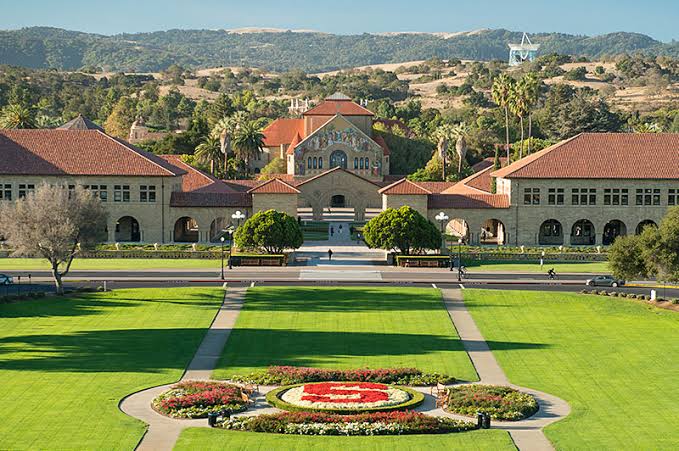 Universidad Stanford.