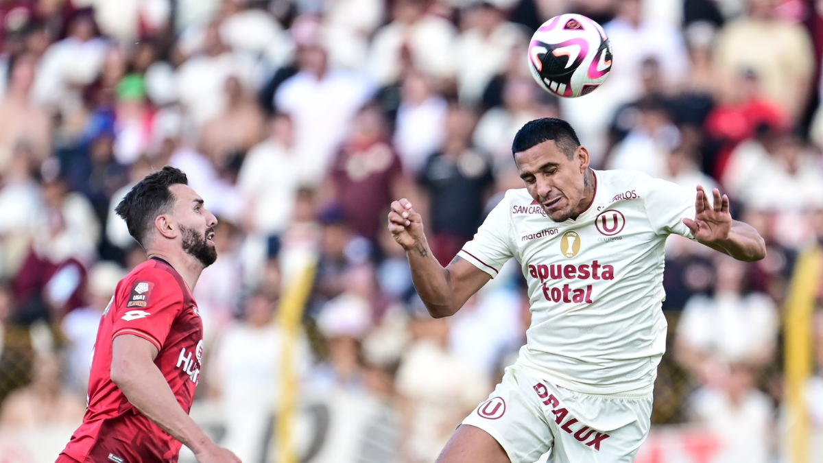 Universitario empató 1-1 con Sport Huancayo