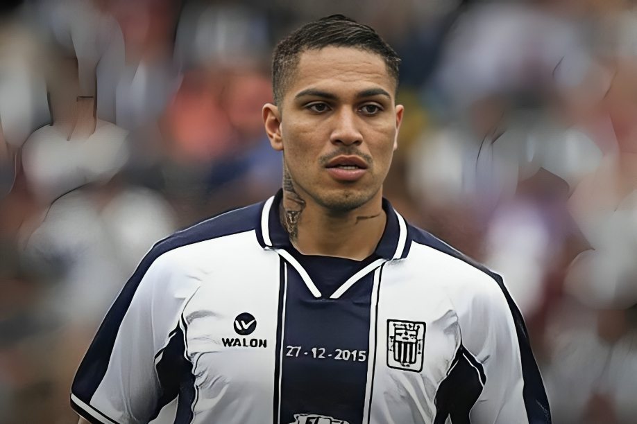 Paolo Guerrero es tentado por Alianza Lima antes del retiro.