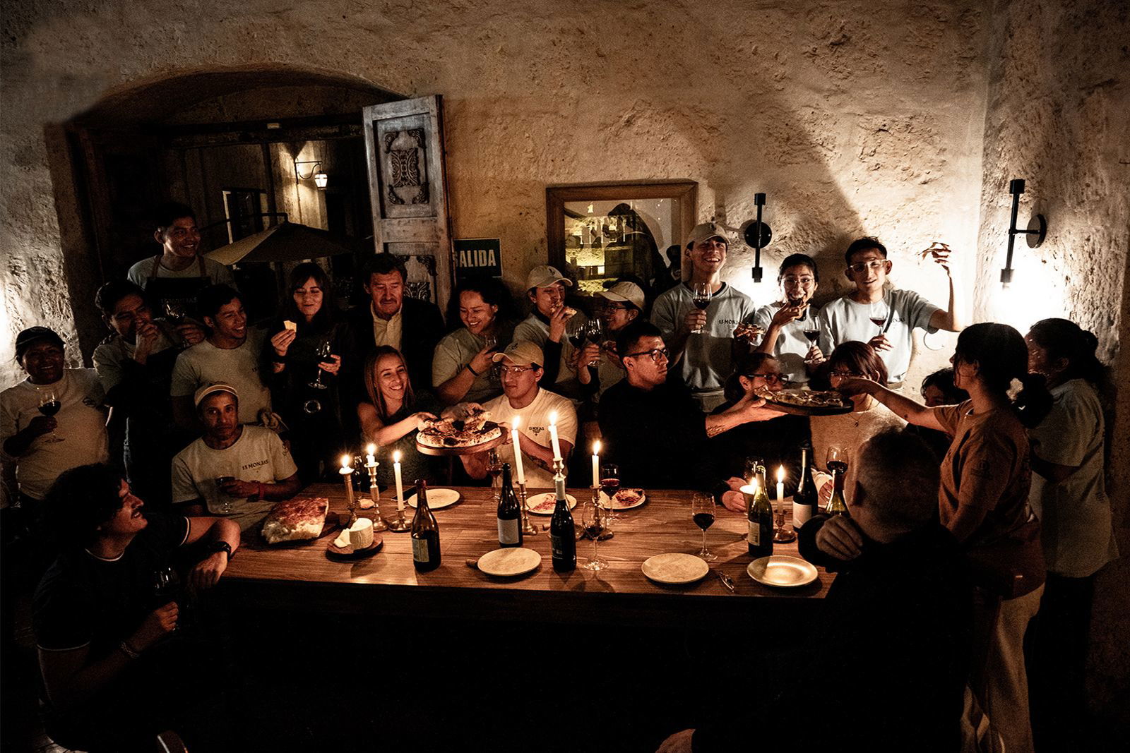 Experiencia gastronómica. Con platillos como el carré de cordero y bebidas artesanales, 13 Monjas ha creado un ambiente hecho para el disfrute.