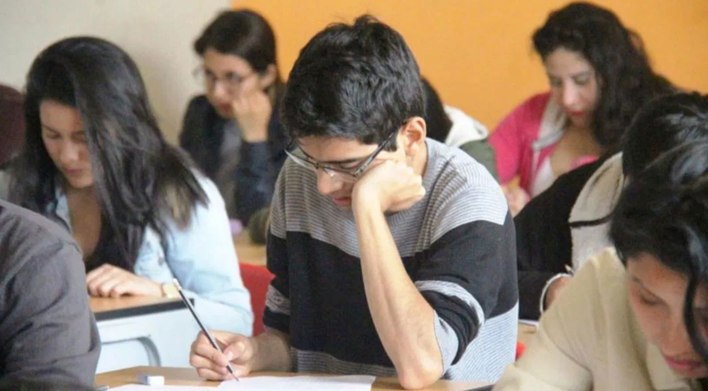 Jóvenes estudiantes