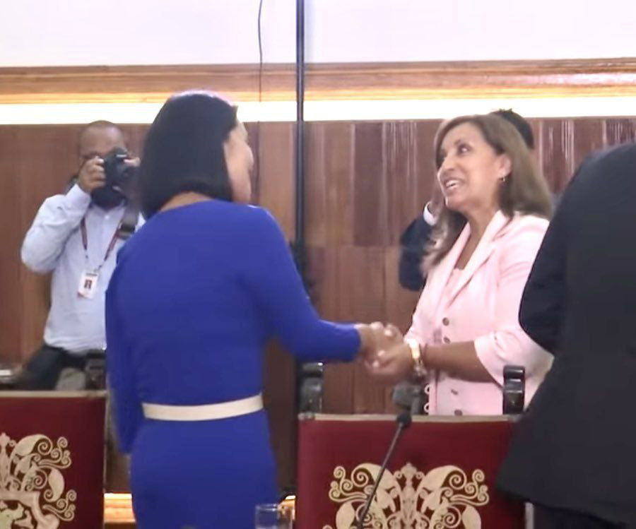 Dina Boluarte y Keiko Fujimori