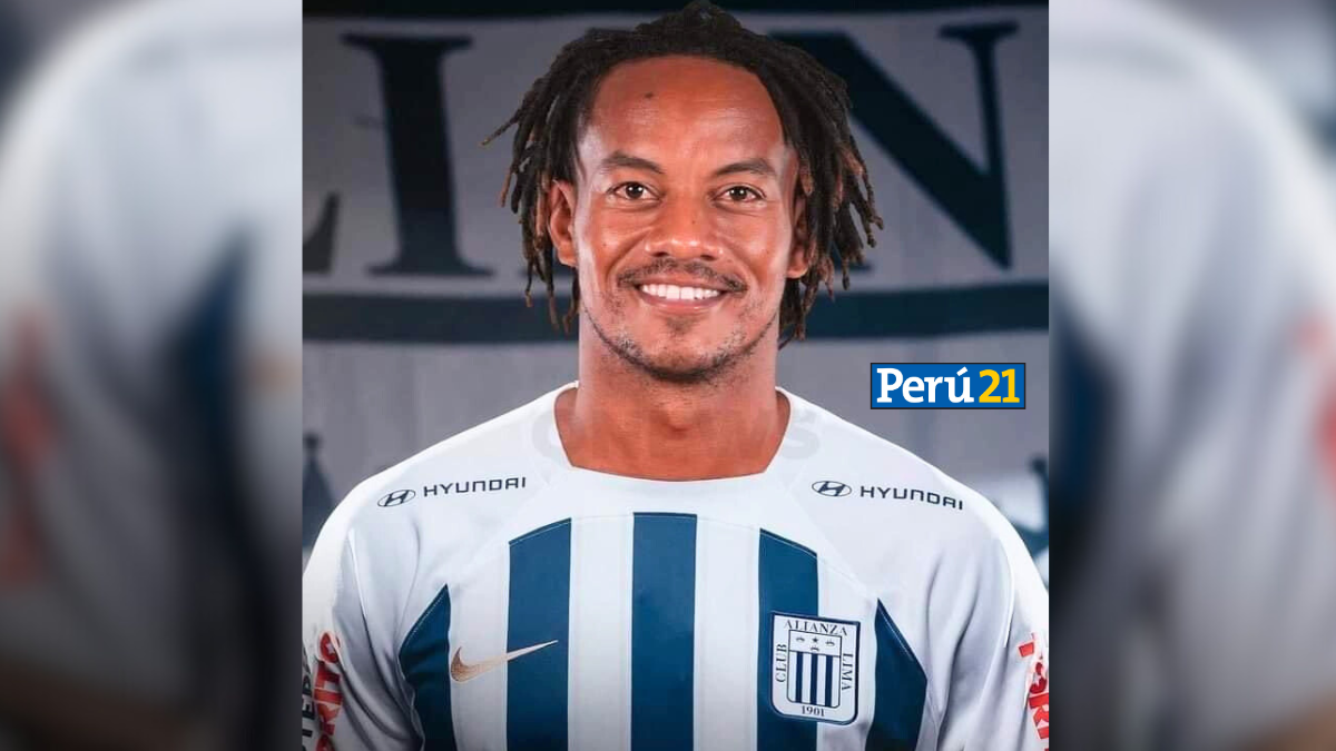 André Carrillo con camiseta de Alianza Lima 2024 (Diseño Difusión)