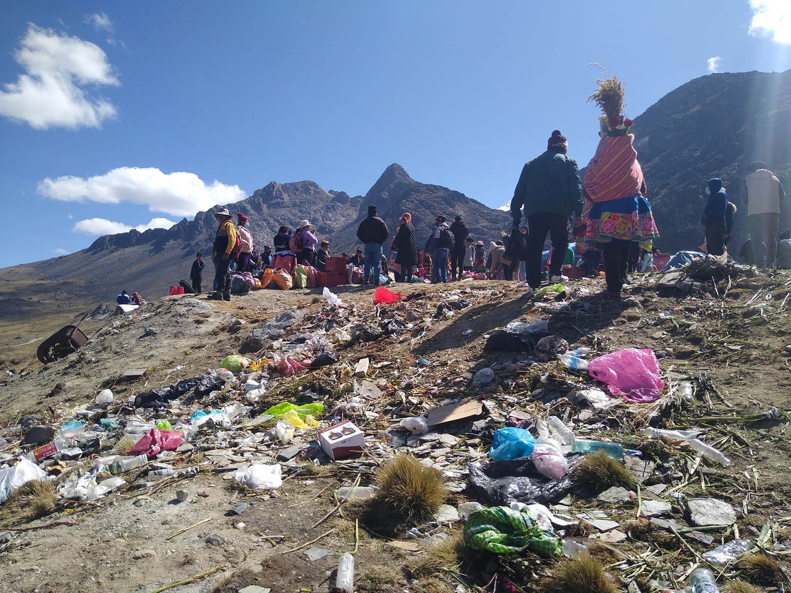 Basura por Fiesta de Santiago