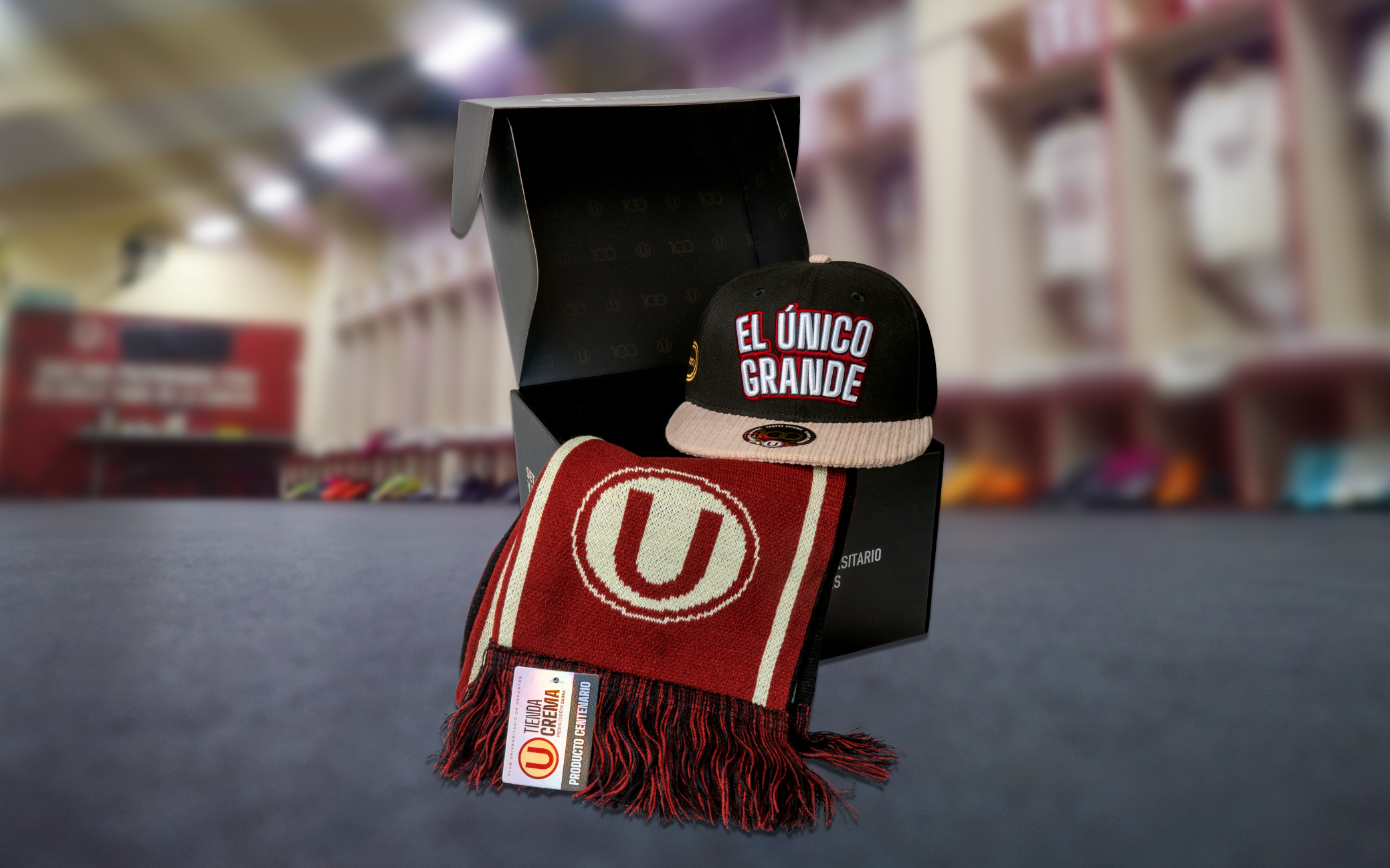 Bufanda y gorra de la U