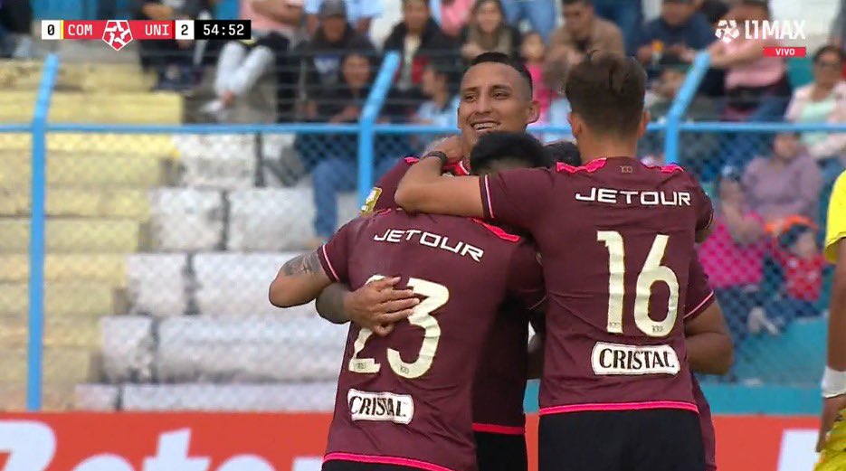 Gol de Edison Flores