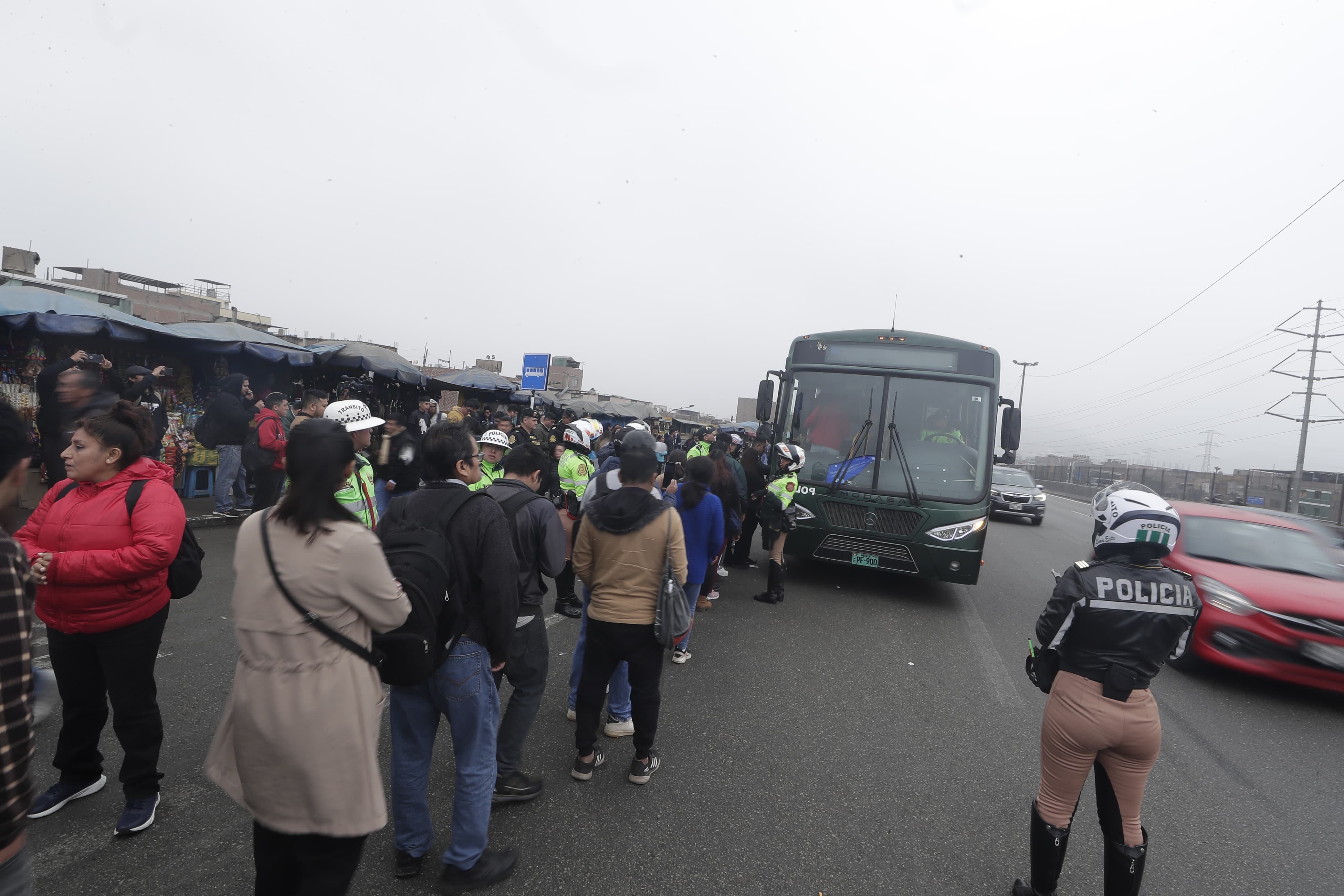 Estado de emergencia en varios distritos de Lima. (Hugo Pérez /@photo.gec)