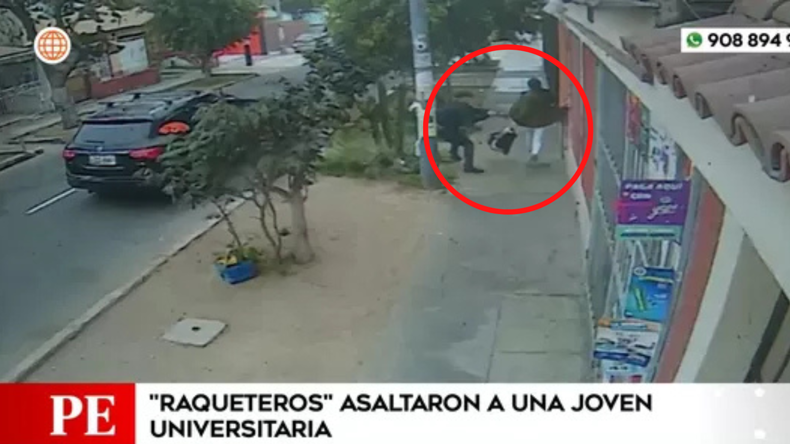 La estudiante tuvo que huir para que no la lastimen.