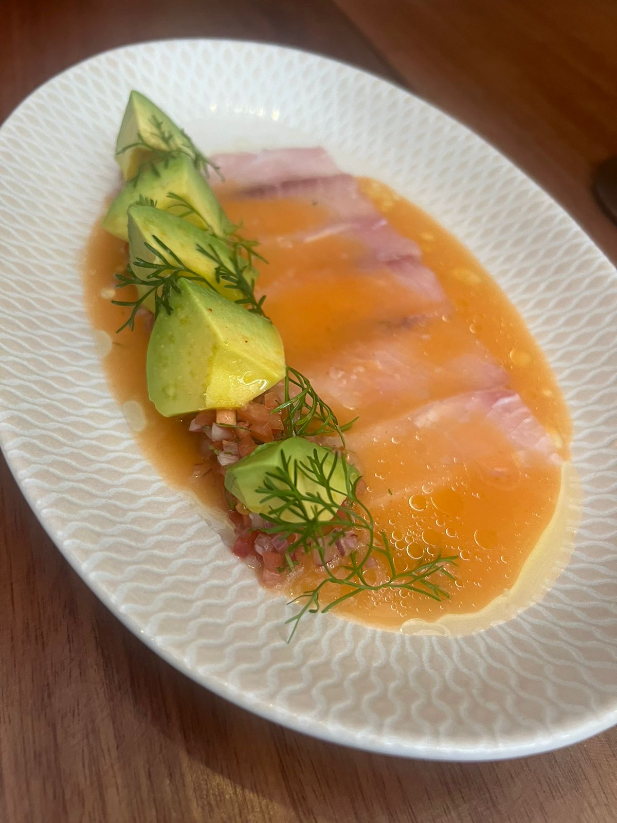 Tiradito con pesca del día. 