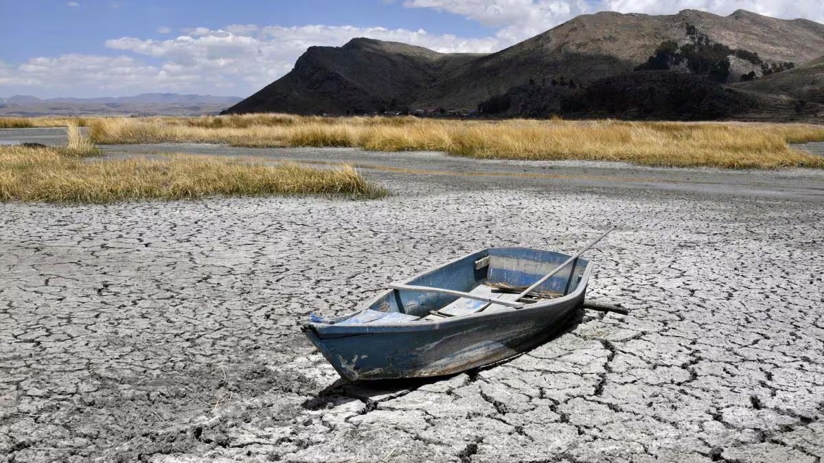 Descenso del nivel en el Lago Titicaca afecta captación de agua