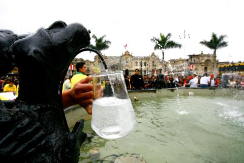 Día del Pisco en la Plaza Mayor de Lima. (Andina)