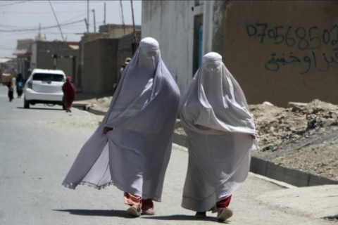 Talibanes imponen drásticas leyes para las mujeres. Foto:  EFE/EPA/Qudratullah Razwan