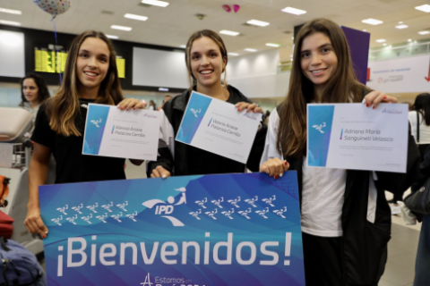  Adriana Sanguineti, Alessia Palacios y Valeria Palacios 