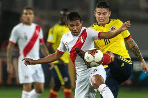 Edison Flores sería titular en el Perú vs Colombia (Foto: AFP).