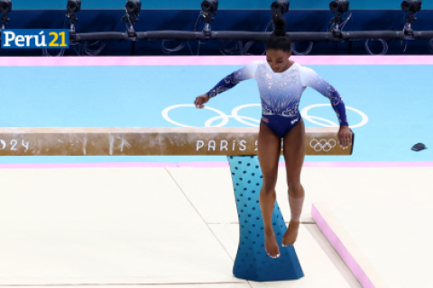 Simone Biles y una caída inesperada que le costó una medalla en París 2024.