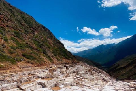 Salineras de Maras (Foto: Ukumari Cusco Travel)