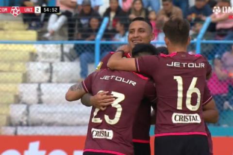 Gol de Edison Flores