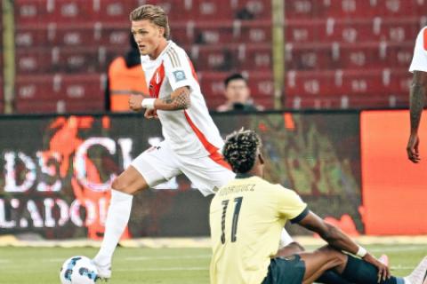 Oliver Sonne en su debut peruano por Eliminatorias