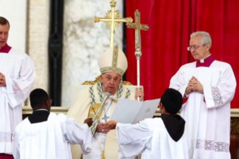 Papa Francisco encabezó ceremonia. (Foto: Reuters)