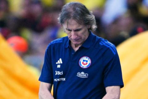 Ricardo Gareca tiene contrato con Chile hasta 2025