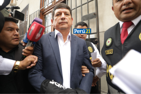 Agustín Lozano terminó control de identidad en el Poder Judicial