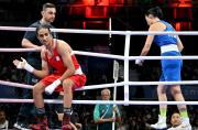 Imane Khelif contra Angela Carini en París 2024 (Foto AFP).