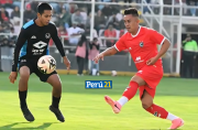 Christian Cueva debutó en amistoso entre Cienciano y Ají de Calca