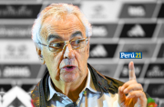 Jorge Fossati dirigirá su tercer partido de Eliminatorias con Perú