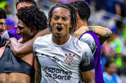 André Carrillo es titular indiscutible para Ramón Díaz en Corinthians